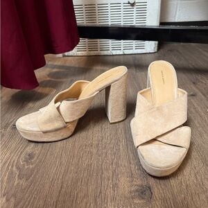 Mansur Gavriel • Chunky Heel Mules • 39